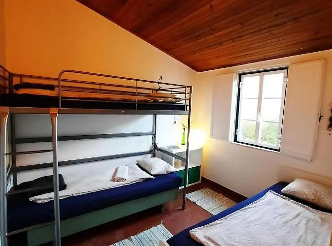 Getwet Surfcamp Ii * Costa de Caparica