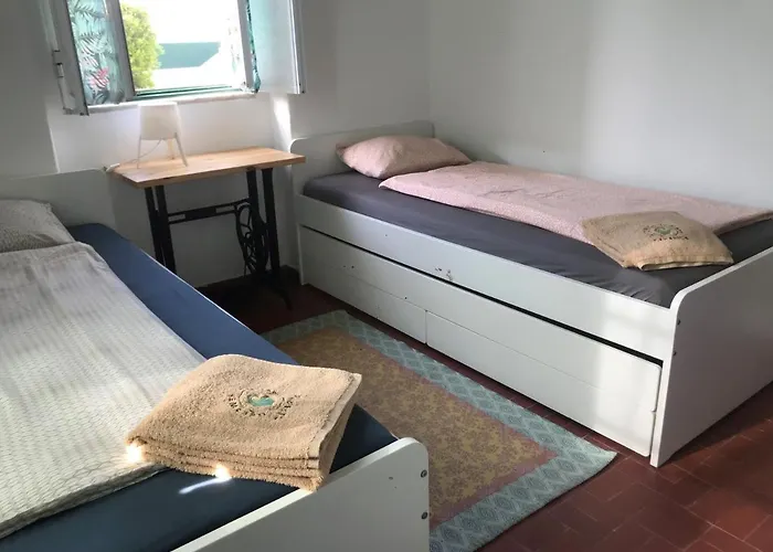 Getwet Surfcamp Ii * Costa de Caparica